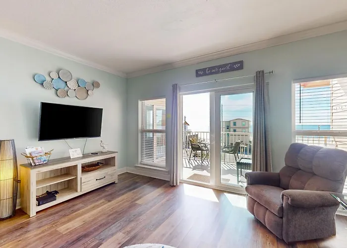 Paradise Shores 305